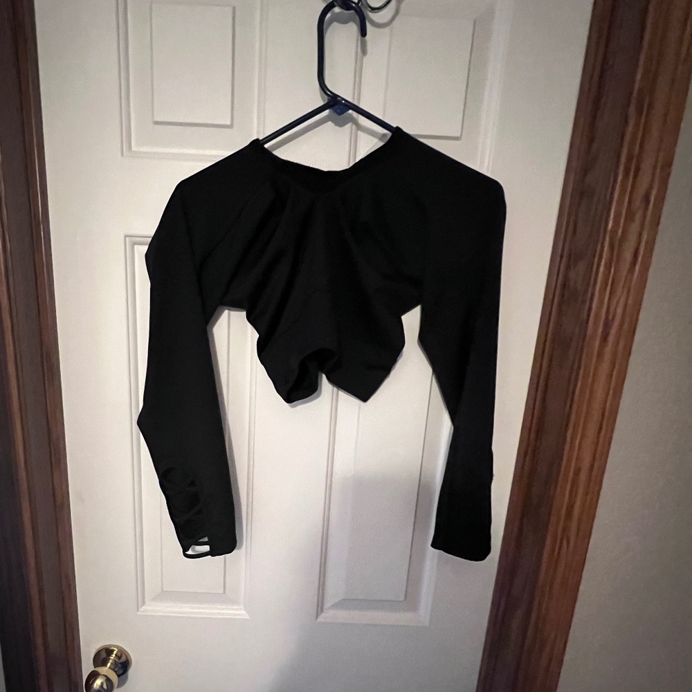 Black crop top